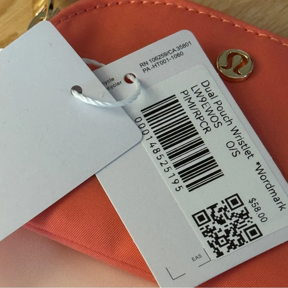NWT Lululemon Dual Pouch Wristlet Coral Pink Mist Peach Cream NWT - Picture 4 of 7